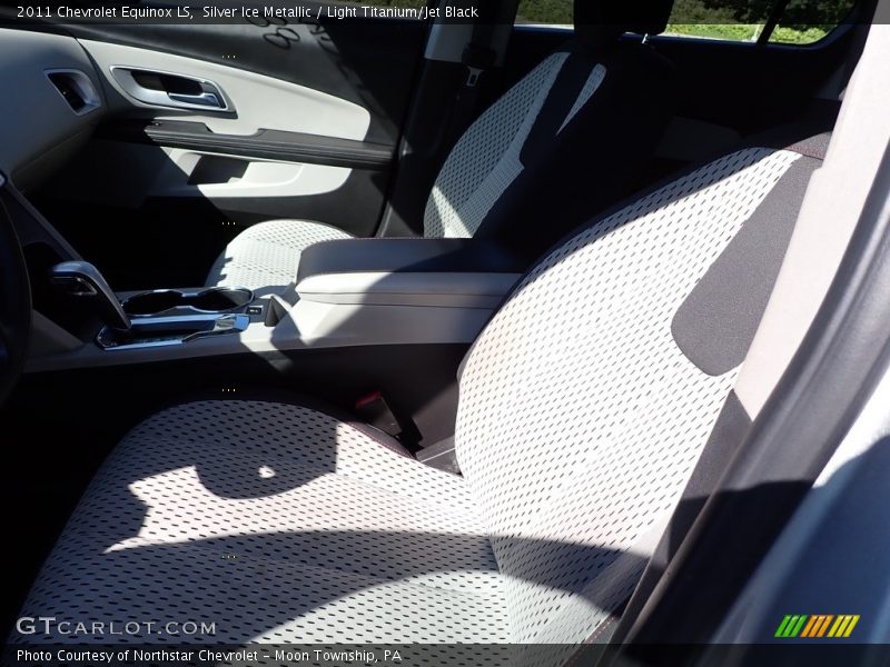Silver Ice Metallic / Light Titanium/Jet Black 2011 Chevrolet Equinox LS