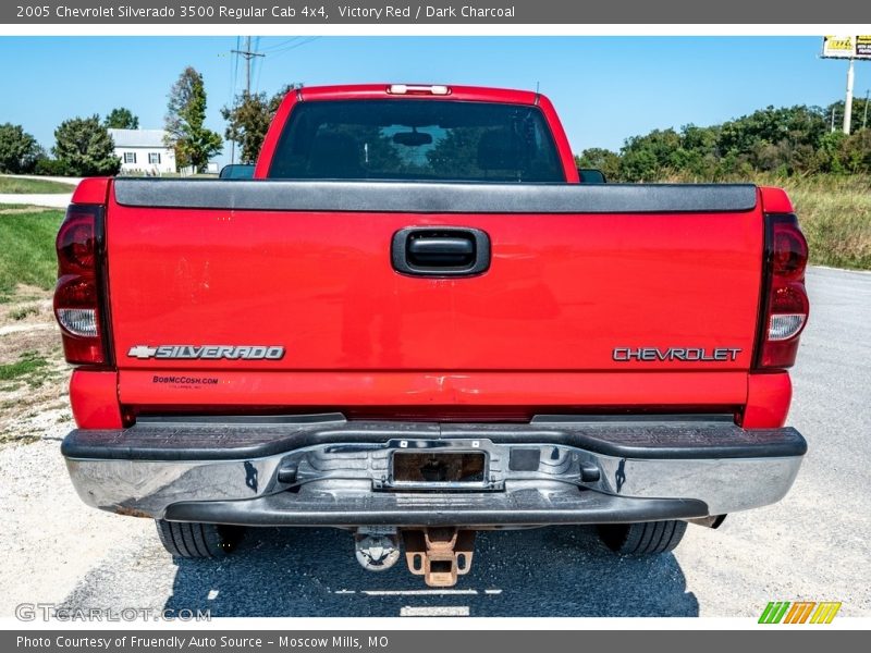 Victory Red / Dark Charcoal 2005 Chevrolet Silverado 3500 Regular Cab 4x4