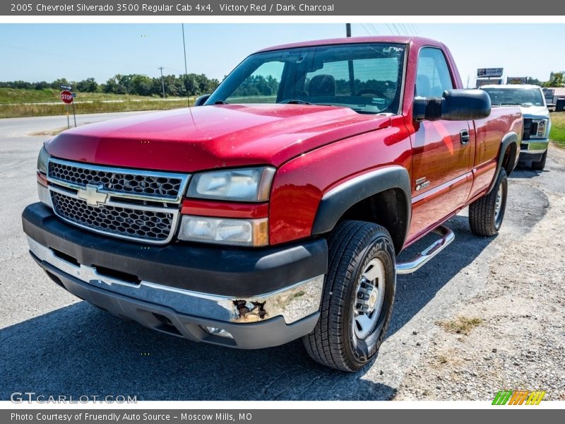 Victory Red / Dark Charcoal 2005 Chevrolet Silverado 3500 Regular Cab 4x4