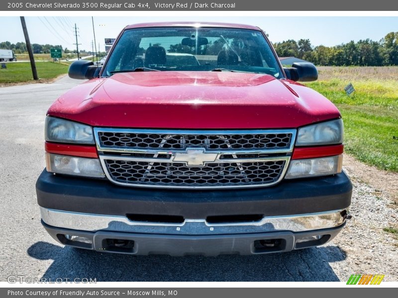 Victory Red / Dark Charcoal 2005 Chevrolet Silverado 3500 Regular Cab 4x4