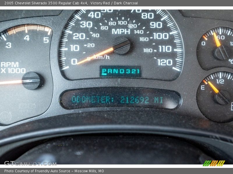 Victory Red / Dark Charcoal 2005 Chevrolet Silverado 3500 Regular Cab 4x4