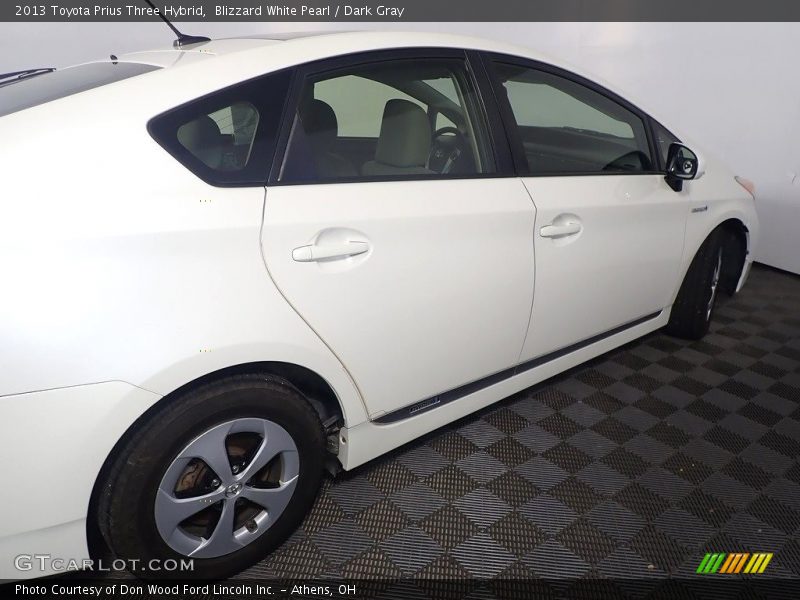 Blizzard White Pearl / Dark Gray 2013 Toyota Prius Three Hybrid