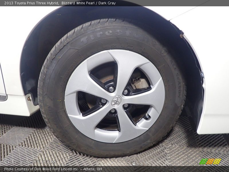 Blizzard White Pearl / Dark Gray 2013 Toyota Prius Three Hybrid