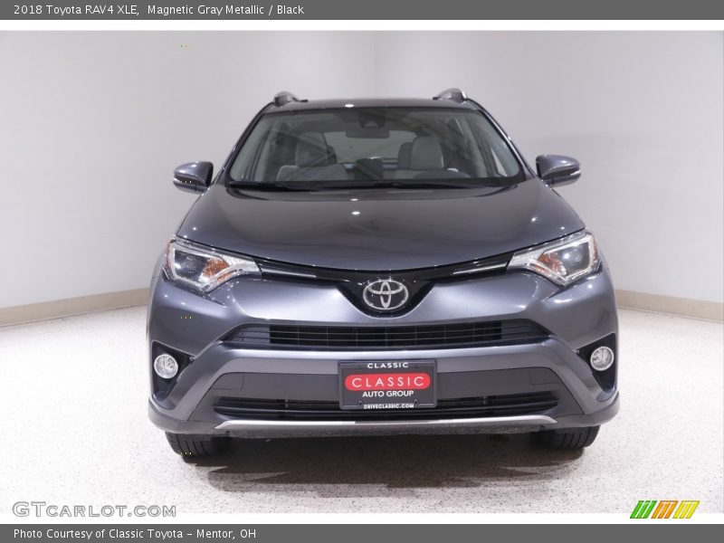 Magnetic Gray Metallic / Black 2018 Toyota RAV4 XLE