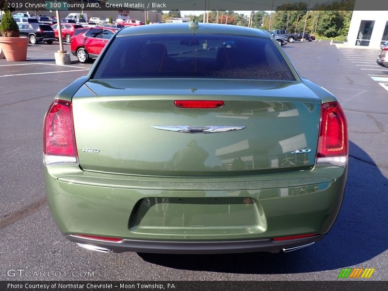 Green Metallic / Black 2019 Chrysler 300 Touring AWD