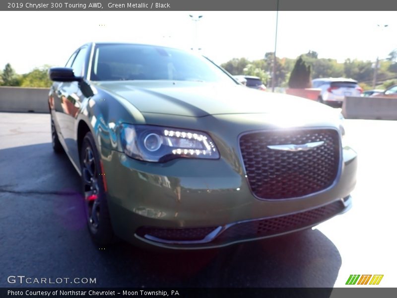 Green Metallic / Black 2019 Chrysler 300 Touring AWD