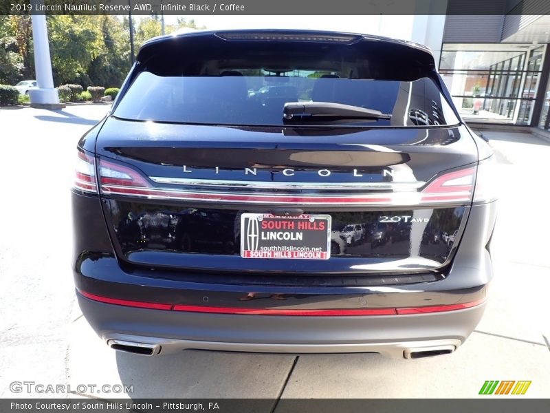 Infinite Black / Coffee 2019 Lincoln Nautilus Reserve AWD