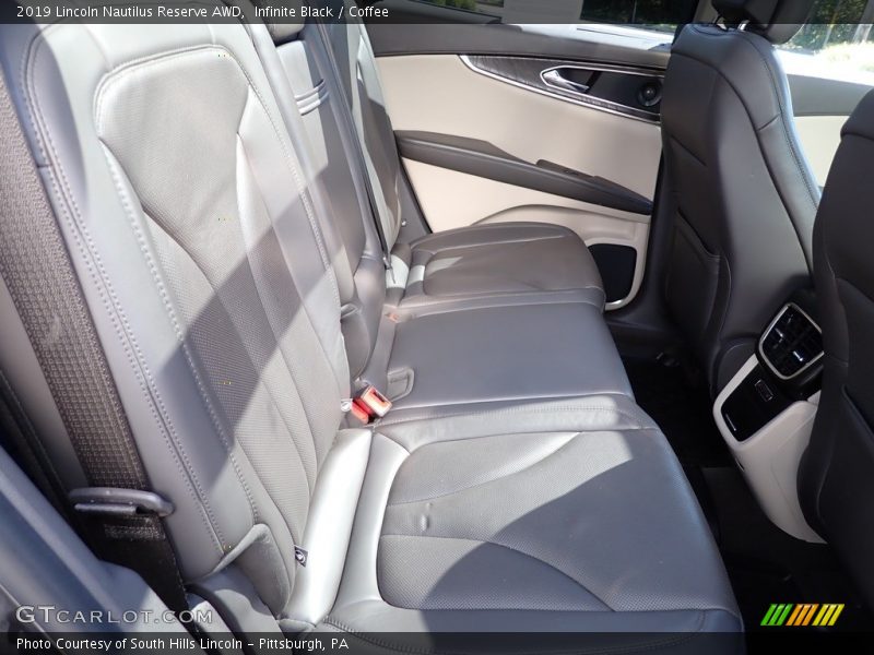 Infinite Black / Coffee 2019 Lincoln Nautilus Reserve AWD