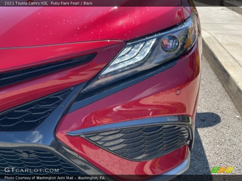 Ruby Flare Pearl / Black 2021 Toyota Camry XSE