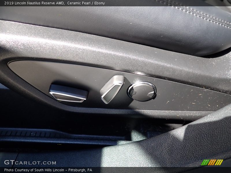 Ceramic Pearl / Ebony 2019 Lincoln Nautilus Reserve AWD