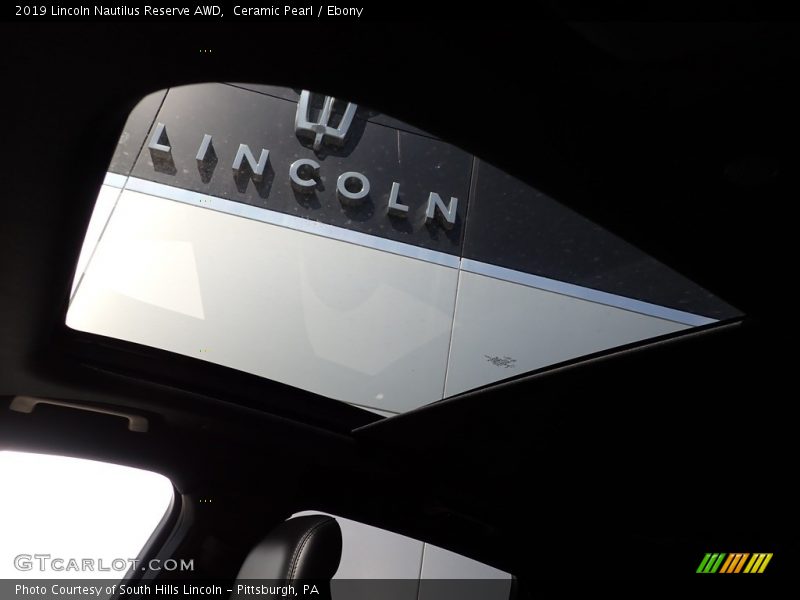 Ceramic Pearl / Ebony 2019 Lincoln Nautilus Reserve AWD
