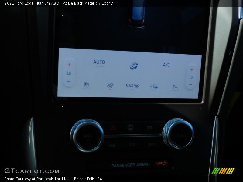Agate Black Metallic / Ebony 2021 Ford Edge Titanium AWD