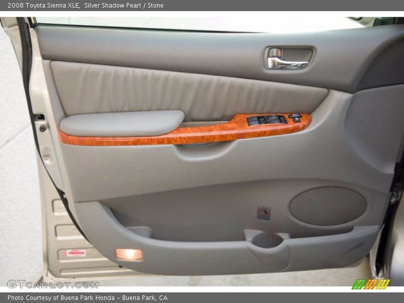 Silver Shadow Pearl / Stone 2008 Toyota Sienna XLE