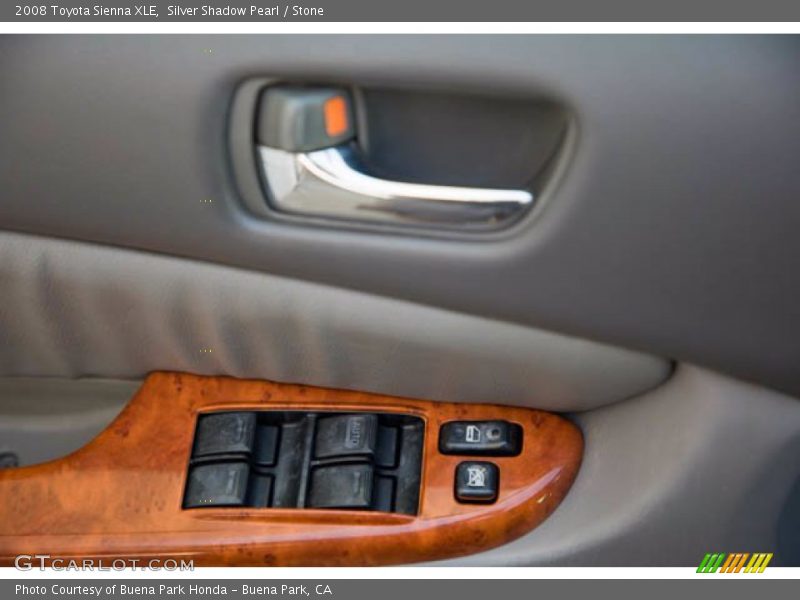Silver Shadow Pearl / Stone 2008 Toyota Sienna XLE