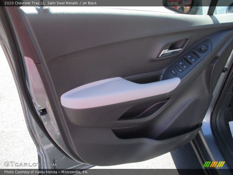 Satin Steel Metallic / Jet Black 2020 Chevrolet Trax LS