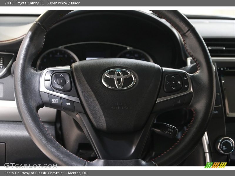 Super White / Black 2015 Toyota Camry SE