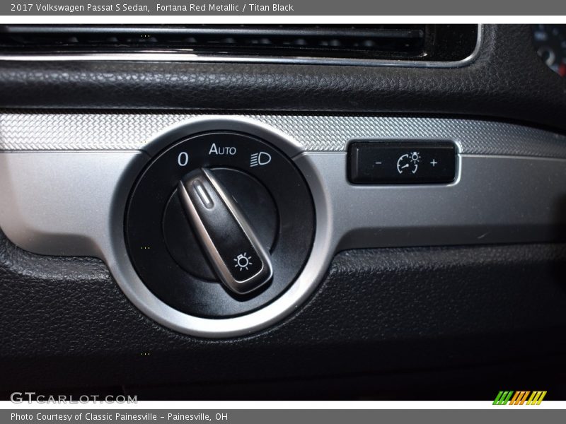Fortana Red Metallic / Titan Black 2017 Volkswagen Passat S Sedan