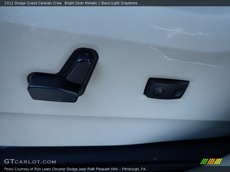 Bright Silver Metallic / Black/Light Graystone 2012 Dodge Grand Caravan Crew