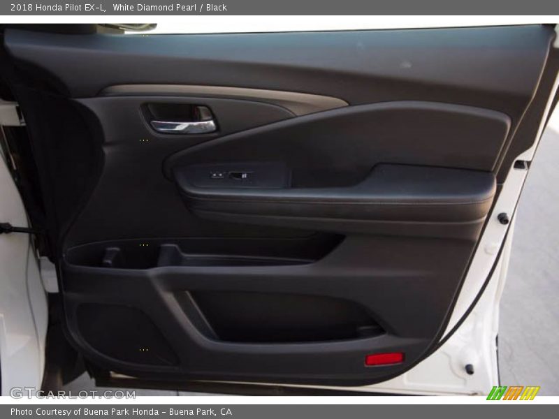 Door Panel of 2018 Pilot EX-L