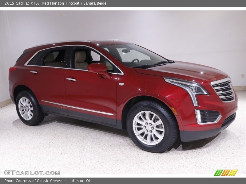 Red Horizon Tintcoat / Sahara Beige 2019 Cadillac XT5