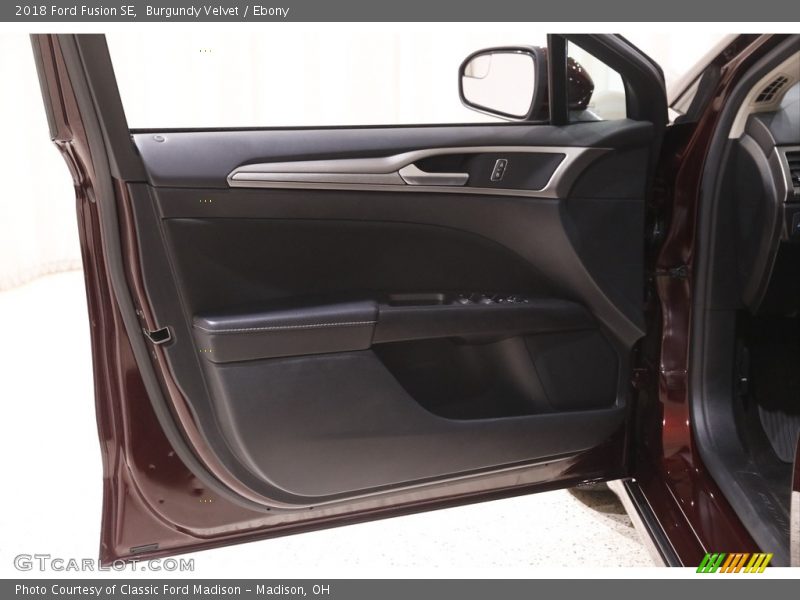 Burgundy Velvet / Ebony 2018 Ford Fusion SE