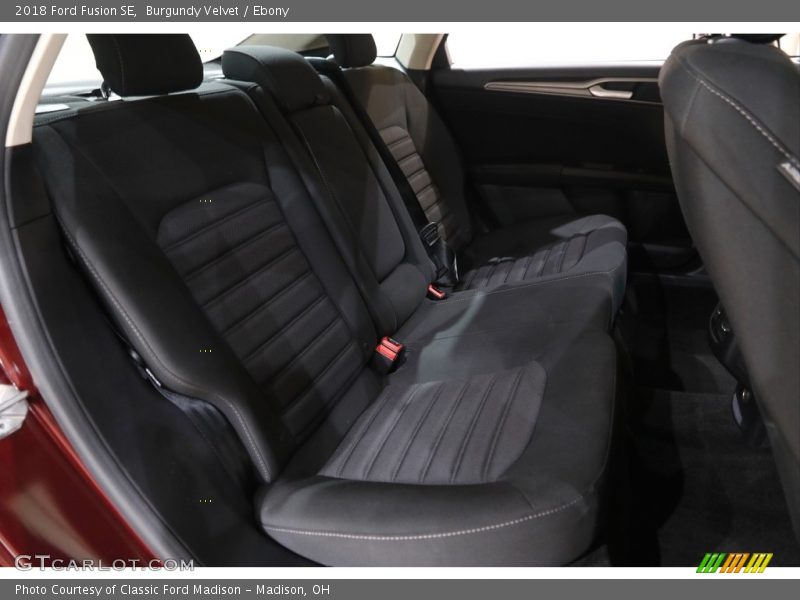 Burgundy Velvet / Ebony 2018 Ford Fusion SE