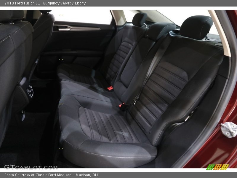 Burgundy Velvet / Ebony 2018 Ford Fusion SE