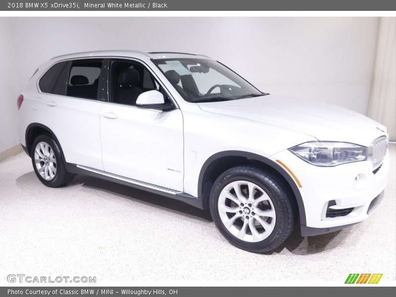 Mineral White Metallic / Black 2018 BMW X5 xDrive35i