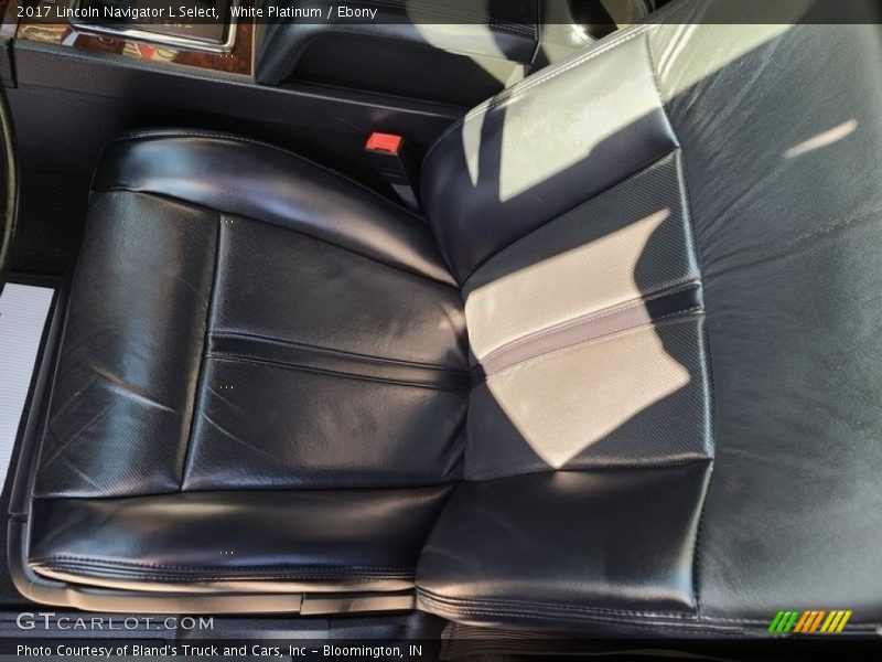 White Platinum / Ebony 2017 Lincoln Navigator L Select