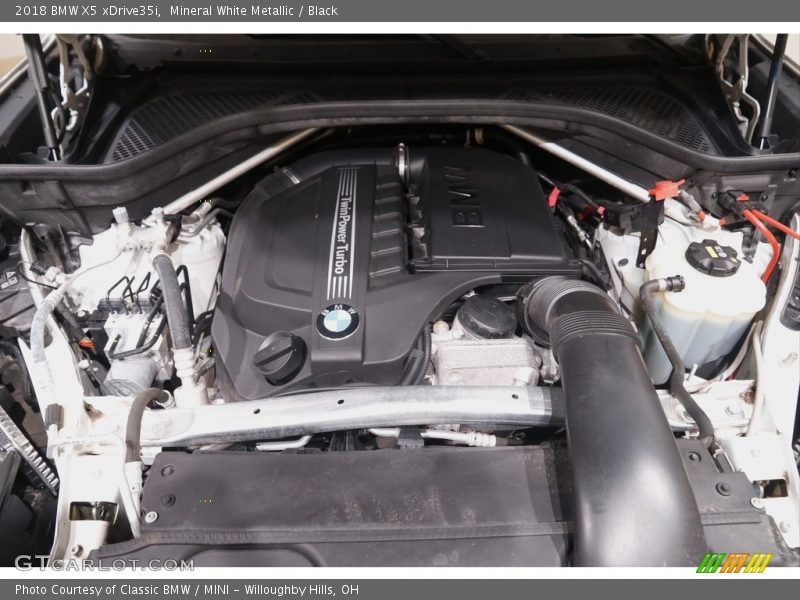 Mineral White Metallic / Black 2018 BMW X5 xDrive35i