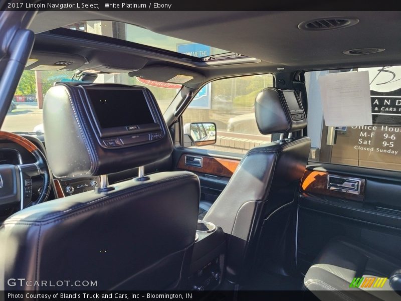 White Platinum / Ebony 2017 Lincoln Navigator L Select