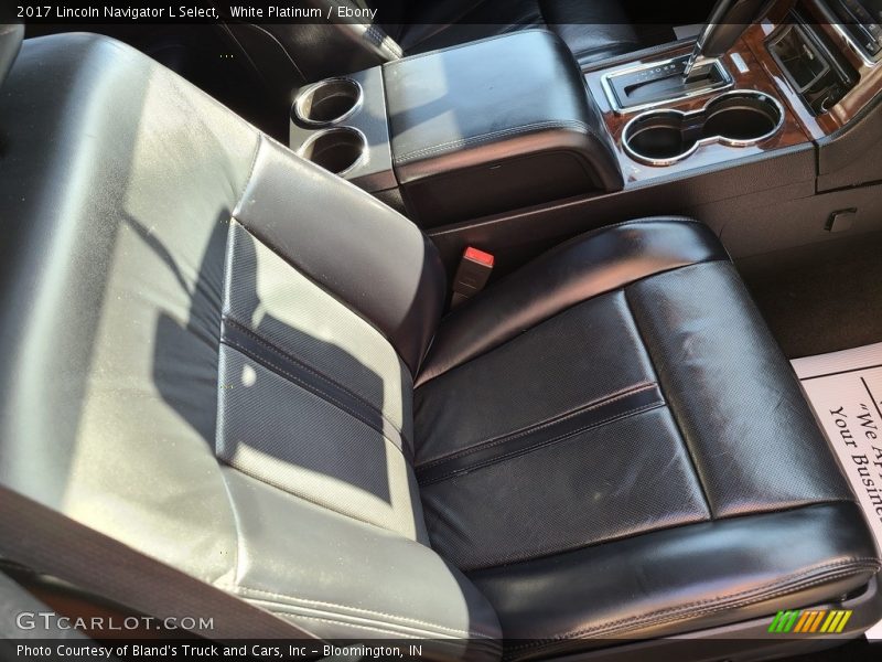 White Platinum / Ebony 2017 Lincoln Navigator L Select