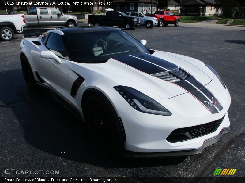 Front 3/4 View of 2015 Corvette Z06 Coupe