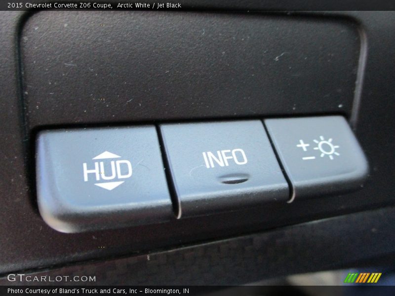 Arctic White / Jet Black 2015 Chevrolet Corvette Z06 Coupe