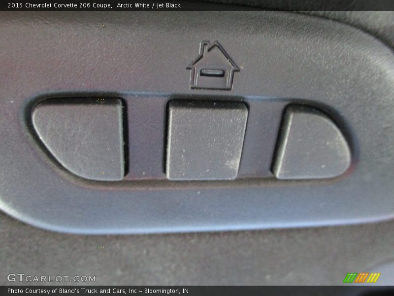 Arctic White / Jet Black 2015 Chevrolet Corvette Z06 Coupe