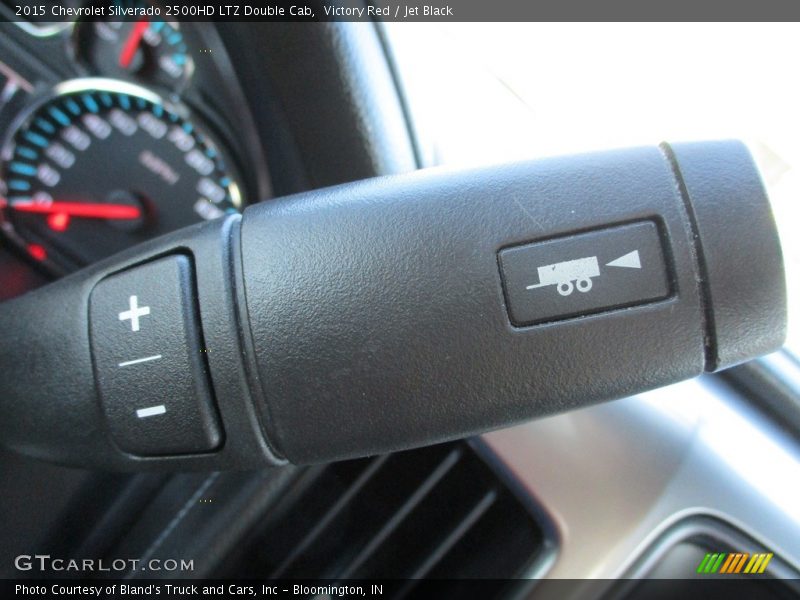 Controls of 2015 Silverado 2500HD LTZ Double Cab