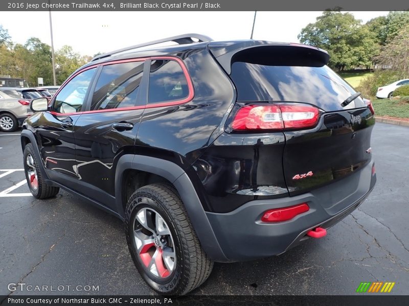 Brilliant Black Crystal Pearl / Black 2016 Jeep Cherokee Trailhawk 4x4