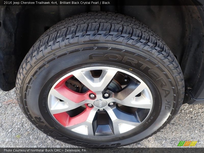 Brilliant Black Crystal Pearl / Black 2016 Jeep Cherokee Trailhawk 4x4
