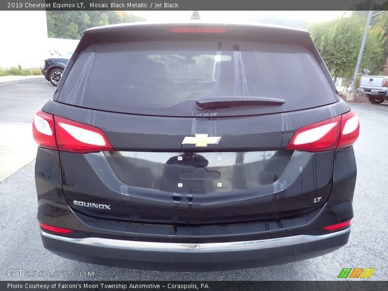 Mosaic Black Metallic / Jet Black 2019 Chevrolet Equinox LT