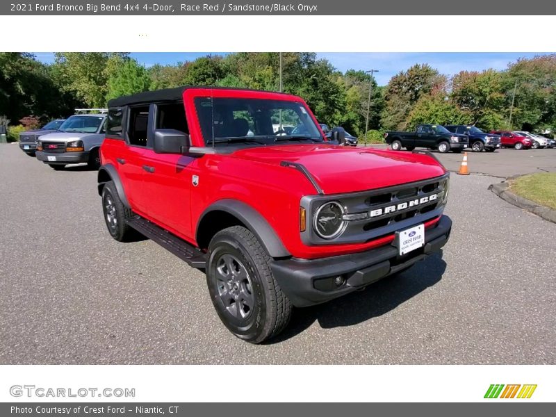 Front 3/4 View of 2021 Bronco Big Bend 4x4 4-Door