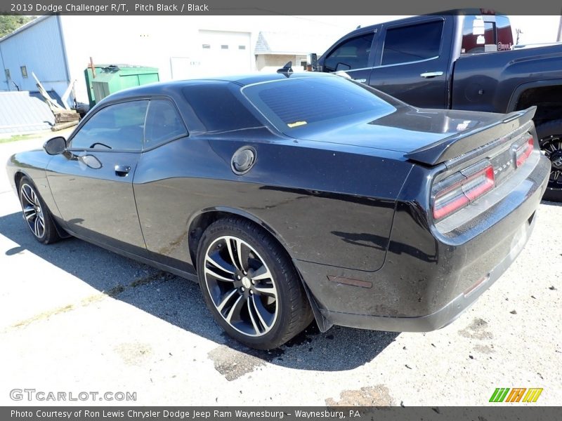 Pitch Black / Black 2019 Dodge Challenger R/T