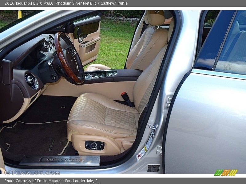  2016 XJ L 3.0 AWD Cashew/Truffle Interior