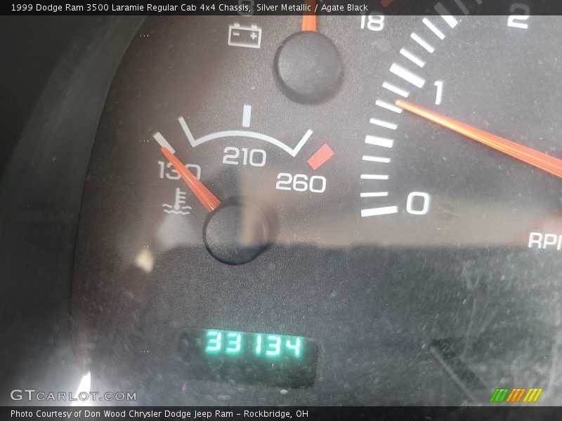 Silver Metallic / Agate Black 1999 Dodge Ram 3500 Laramie Regular Cab 4x4 Chassis