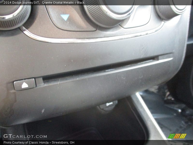 Granite Crystal Metallic / Black 2014 Dodge Journey SXT