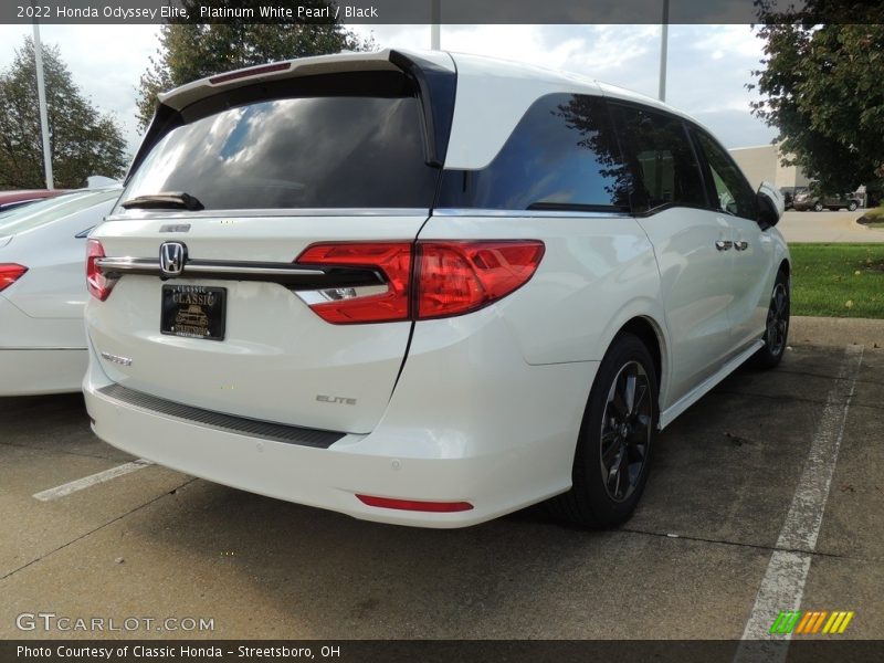 Platinum White Pearl / Black 2022 Honda Odyssey Elite