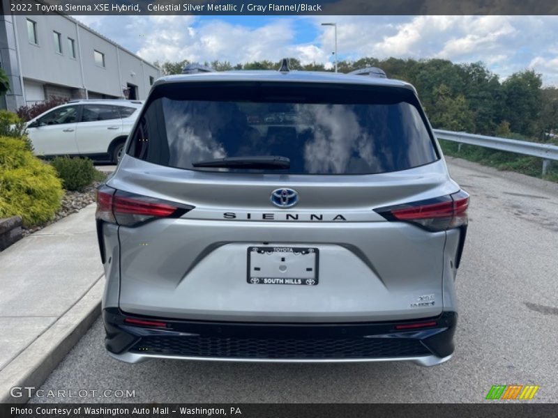 Celestial Silver Metallic / Gray Flannel/Black 2022 Toyota Sienna XSE Hybrid
