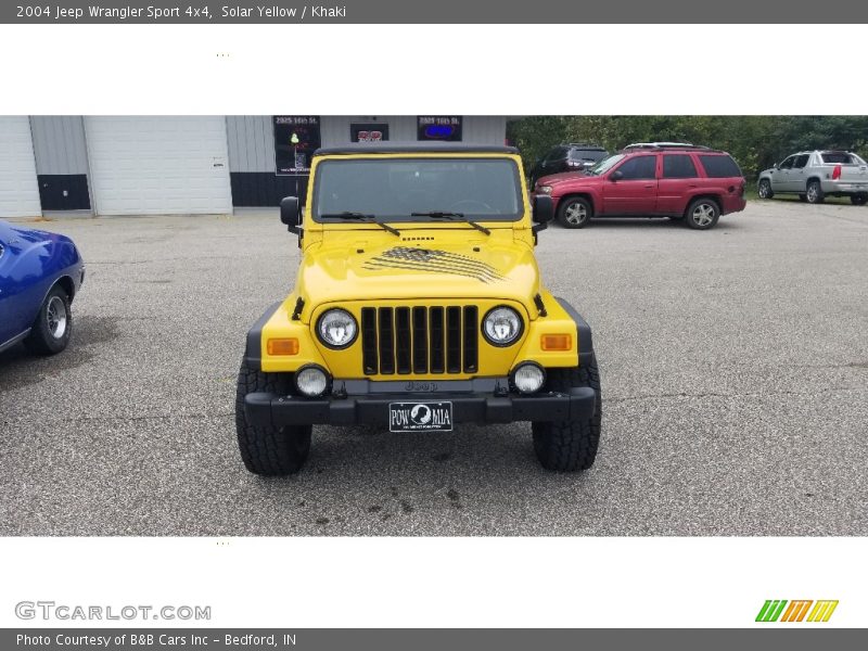 Solar Yellow / Khaki 2004 Jeep Wrangler Sport 4x4