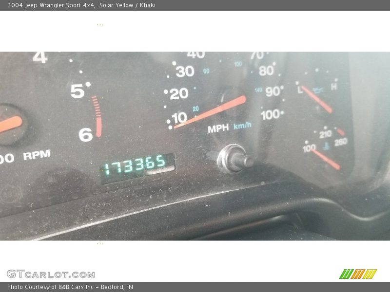 Solar Yellow / Khaki 2004 Jeep Wrangler Sport 4x4