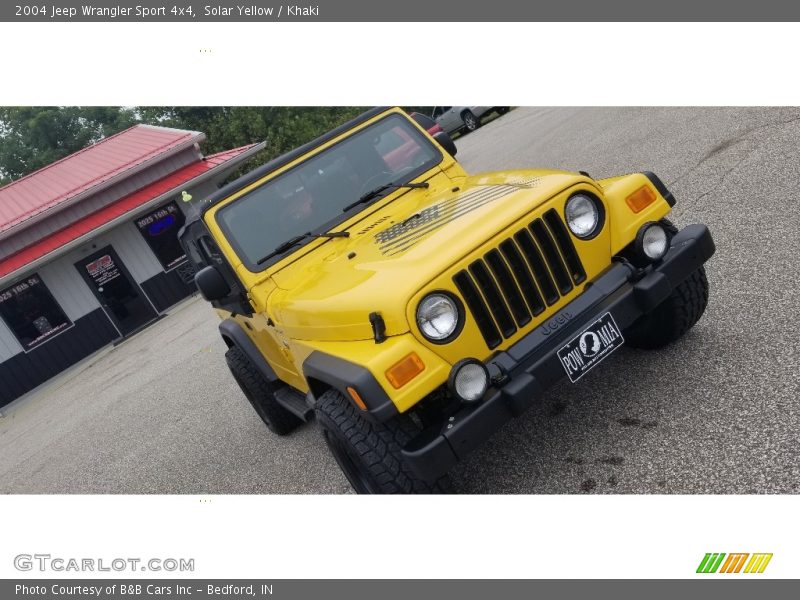 Solar Yellow / Khaki 2004 Jeep Wrangler Sport 4x4
