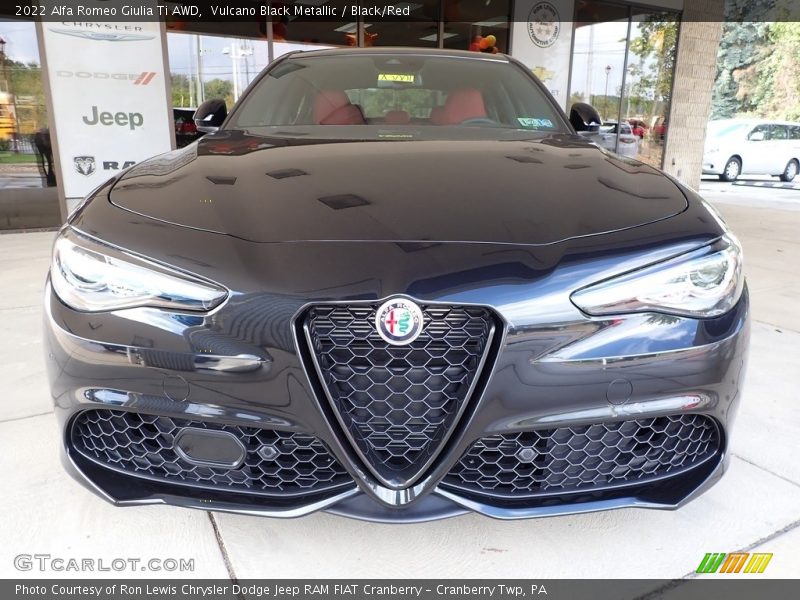 Vulcano Black Metallic / Black/Red 2022 Alfa Romeo Giulia Ti AWD